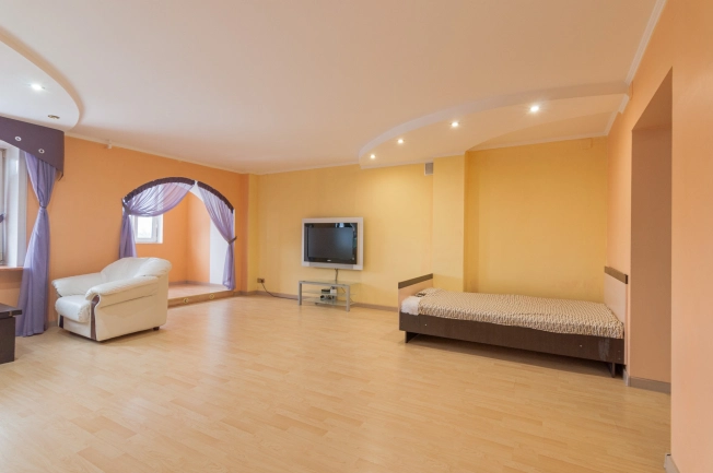 Купить четырехкомнатную квартиру в Вологде. Вариант № 28846, 13, площадь -  квм, цена 11750000 рублей