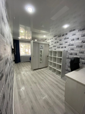 Купить трехкомнатную квартиру в Амурской области. Вариант № 48540, 0, площадь -  квм, цена 7700000 рублей