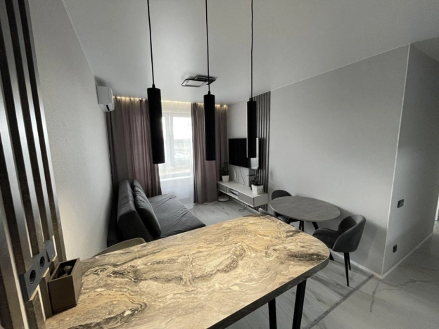 Купить квартиру в Москве. Вариант № 10064743, 8, площадь -  квм, цена 14200000 рублей