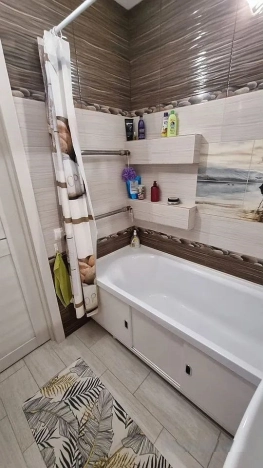 Купить трехкомнатную квартиру в Микрорайоне 2-й, Северо-Западный жилой район в Ижевске. Вариант № 19986, 5, площадь -  квм, цена 6600000 рублей