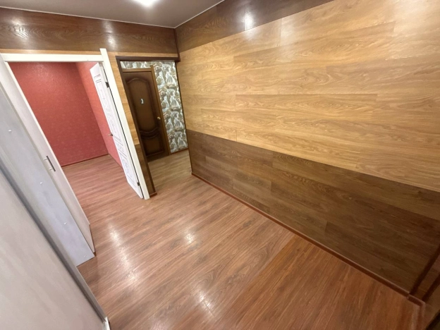 Купить трехкомнатную квартиру в Владимирской области. Вариант № 9281990, 23, площадь -  квм, цена 4300000 рублей