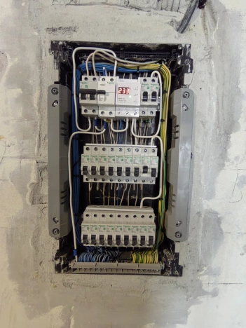 Купить квартиру на улице Хорошая в Калуге. Вариант № 9102, 17, площадь -  квм, цена 10000000 рублей