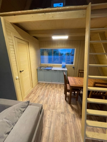 Купить дом в Новосибирске. Вариант № 2584145, 8, площадь -  квм, цена 5000000 рублей