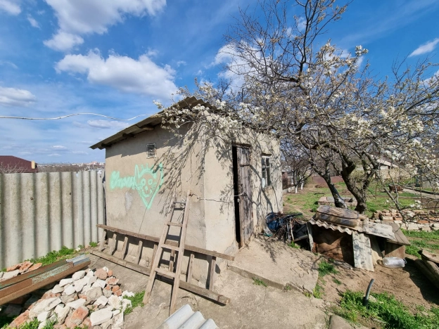 Купить дом на улице Хомутникова в Элисте. Вариант № 7904, 11, площадь -  квм, цена 5700000 рублей