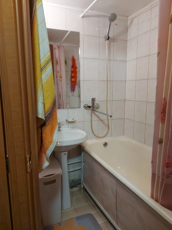 Купить трехкомнатную квартиру в Микрорайоне 2-й, Северо-Западный жилой район в Ижевске. Вариант № 9574973, 12, площадь -  квм, цена 4800000 рублей