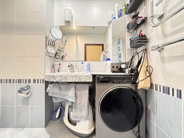 Купить трехкомнатную квартиру в районе Московский в Санкт-Петербурге. Вариант № 42967, 21, площадь -  квм, цена 24900000 рублей