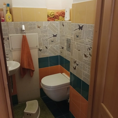 Купить четырехкомнатную квартиру в ЮЗАО в Москве. Вариант № 56524, 16, площадь -  квм, цена 39900000 рублей