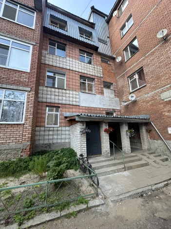 Купить коммерческую недвижимость свободного назначения в Сыктывкаре. Вариант № 1055854, 8, площадь -  квм, цена 1100000 рублей