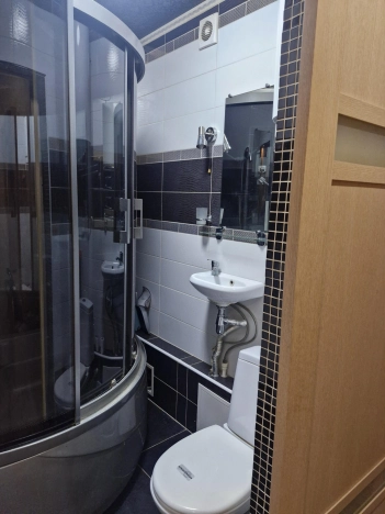 Купить однокомнатную квартиру в Новосибирской области. Вариант № 9412630, 18, площадь -  квм, цена 4600000 рублей