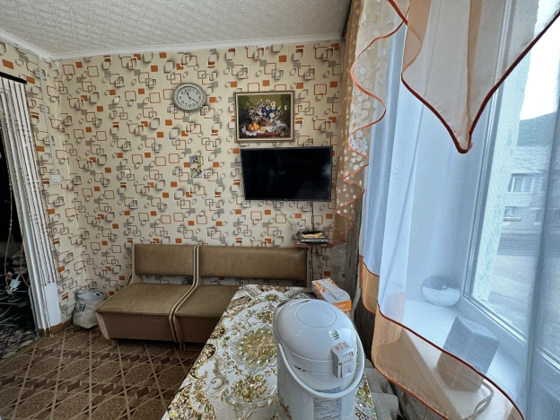 Купить однокомнатную квартиру в Приморском крае. Вариант № 8280, 11, площадь -  квм, цена 3300000 рублей