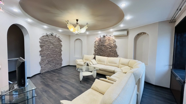 Купить квартиру на вторичке в Уфе. Вариант № 44039, 11, площадь -  квм, цена 18500000 рублей