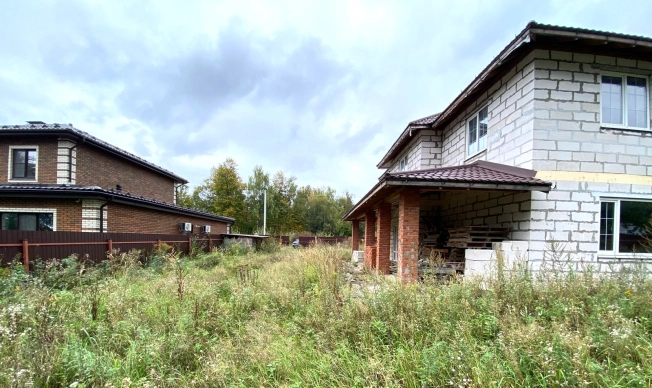 Купить дом в Калуге. Вариант № 5341304, 4, площадь -  квм, цена 8250000 рублей