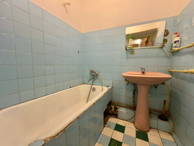 Купить квартиру в Москве. Вариант № 8821971, 12, площадь -  квм, цена 27000000 рублей