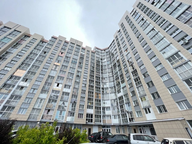 Купить квартиру на вторичке в Алтайском крае. Вариант № 46763, 16, площадь -  квм, цена 3980000 рублей