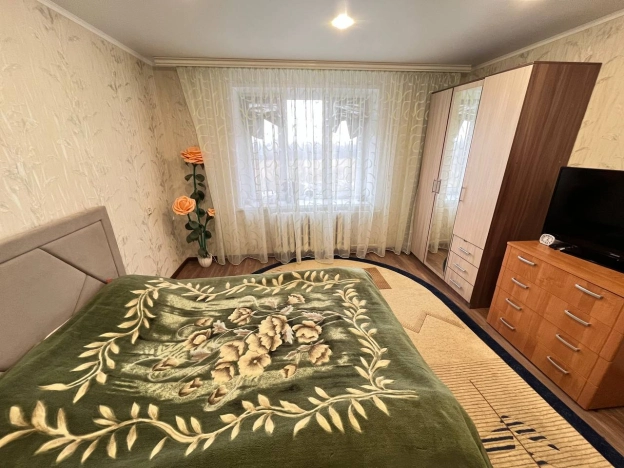 Купить двухкомнатную квартиру в Старом Осколе. Вариант № 29992, 5, площадь -  квм, цена 3950000 рублей