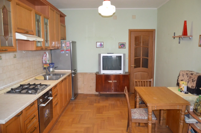 Купить квартиру на улице Октябрьский проспект в Владимире. Вариант № 8728252, 14, площадь -  квм, цена 13690000 рублей