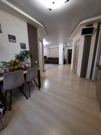 Купить квартиру на улице Университетский проспект в Волгограде. Вариант № 10281561, 20, площадь -  квм, цена 7600000 рублей