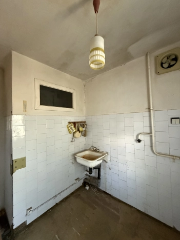 Купить квартиру в районе Красноармейский в Волгограде. Вариант № 3986176, 13, площадь -  квм, цена 2800000 рублей