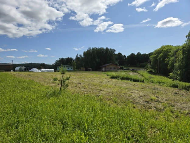 Купить земельный участок на улице Цветочная в Республике Карелия. Вариант № 2120899, 11, площадь -  квм, цена 880000 рублей