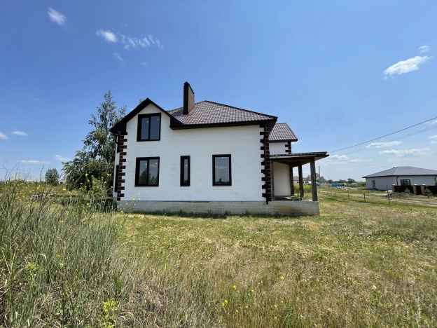 Купить дом на улице Большак в Липецкой области. Вариант № 2503, 14, площадь -  квм, цена 2200000 рублей