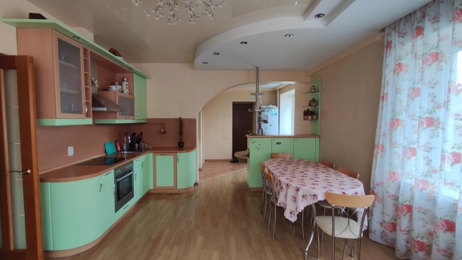 Купить дом на улице Почтовая в Приморском крае. Вариант № 14318, 9, площадь - квм, цена 20100000 рублей