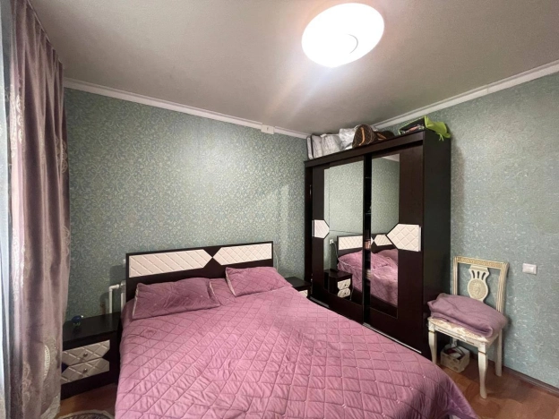 Купить квартиру на вторичке в районе Ленинский в Иванове. Вариант № 10600131, 8, площадь - квм, цена 8700000 рублей