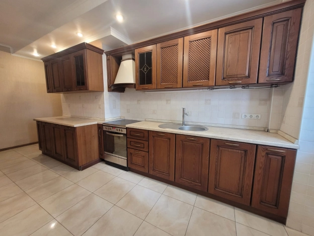 Купить двухкомнатную квартиру в районе Кировский в Ростове-на-Дону. Вариант № 38064, 0, площадь -  квм, цена 10900000 рублей