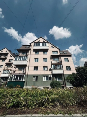 Купить трехкомнатную квартиру в Новосибирске. Вариант № 6696335, 22, площадь -  квм, цена 10700000 рублей