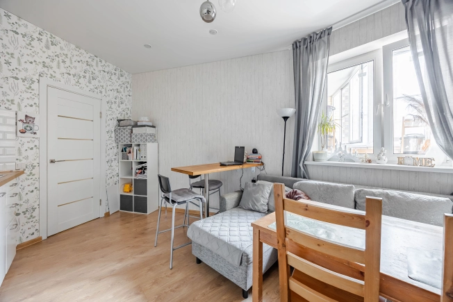 Купить квартиру в Ленинградской области. Вариант № 2530025, 2, площадь -  квм, цена 6290000 рублей