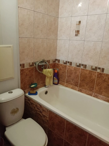 Купить двухкомнатную квартиру на улице переулок Николая Липового в Бийске. Вариант № 8145958, 9, площадь -  квм, цена 5100000 рублей