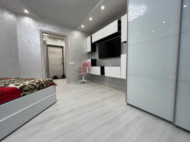 Снять квартиру на улице Гвардейская в Владимире. Вариант № 3440050, 10, площадь -  квм, цена 45000 рублей