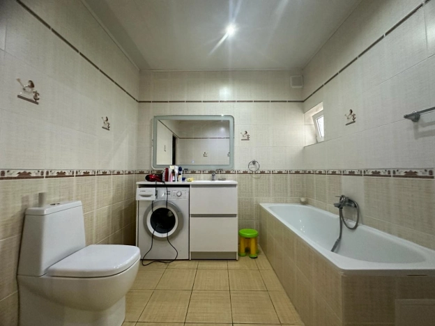 . Вариант № 2132202, 8, площадь - 163.3 квм, цена 10500000 рублей