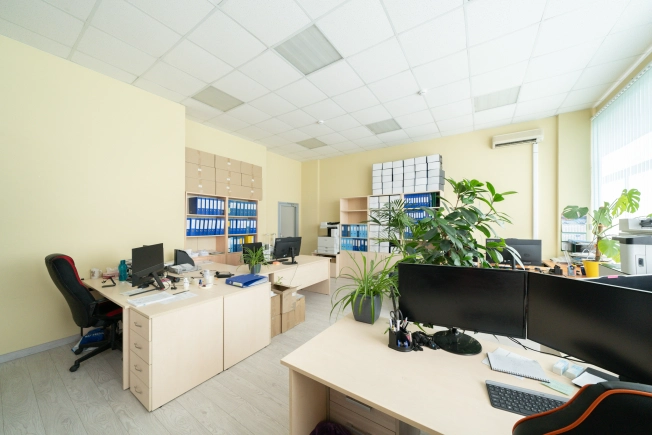 Купить офисы в Москве. Вариант № 48384, 27, площадь -  квм, цена 117000000 рублей