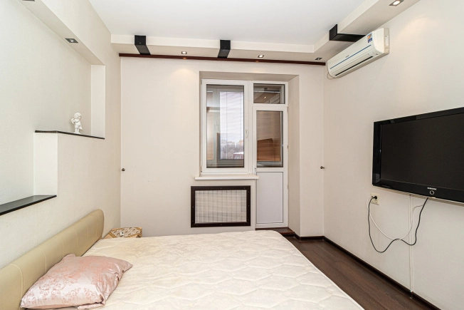 Купить квартиру на улице Октябрьский проспект в Владимире. Вариант № 1222, 17, площадь -  квм, цена 25000000 рублей