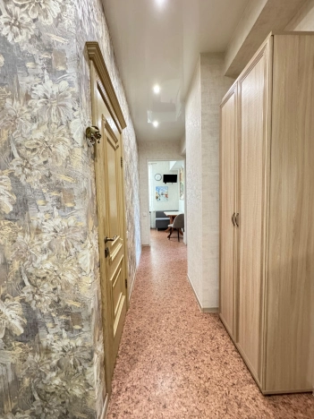 Купить трехкомнатную квартиру в районе Ленинский в Новосибирске. Вариант № 2476453, 14, площадь -  квм, цена 7990000 рублей