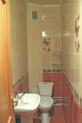 Купить трехкомнатную квартиру в Ростовской области. Вариант № 9316320, 17, площадь -  квм, цена 7500000 рублей