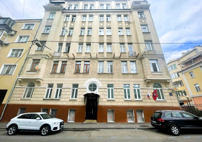 Купить комнату в Москве. Вариант № 5346212, 12, площадь -  квм, цена 11300000 рублей