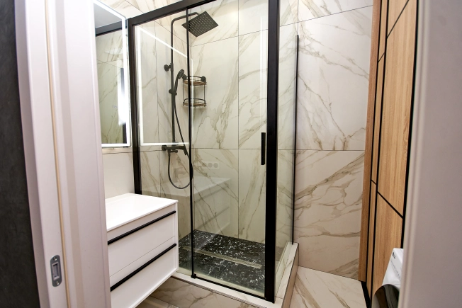 Купить трехкомнатную квартиру на улице Жилмассив в Новосибирской области. Вариант № 8926776, 19, площадь -  квм, цена 16500000 рублей