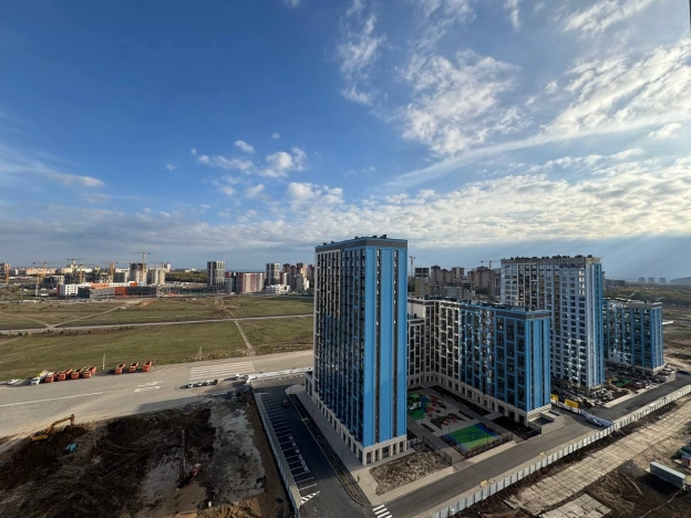 Купить трехкомнатную квартиру в Ростовской области. Вариант № 7609163, 6, площадь -  квм, цена 7100000 рублей