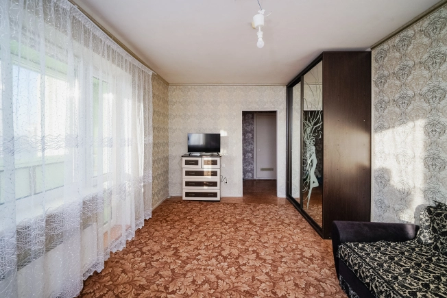 Купить однокомнатную квартиру в Омске. Вариант № 9172041, 3, площадь -  квм, цена 3999000 рублей