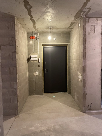 Купить квартиру на вторичке в ЖК Simple в Санкт-Петербурге. Вариант № 1153105, 5, площадь -  квм, цена 10350000 рублей