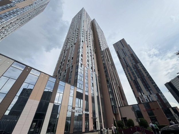 Купить квартиру в Москве. Вариант № 8781940, 12, площадь -  квм, цена 36000000 рублей