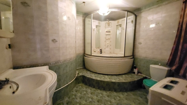 Купить трехкомнатную квартиру на улице Бутина в Чите. Вариант № 256016, 23, площадь -  квм, цена 14000000 рублей