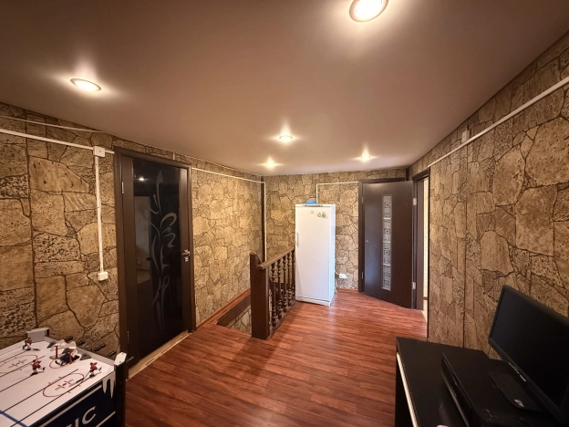 Купить дом в Москве. Вариант № 5538103, 8, площадь -  квм, цена 30000000 рублей