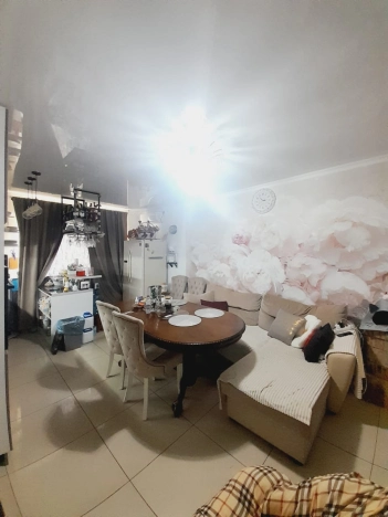 Купить коммерческую недвижимость в Элисте. Вариант № 46956, 2, площадь -  квм, цена 7500000 рублей