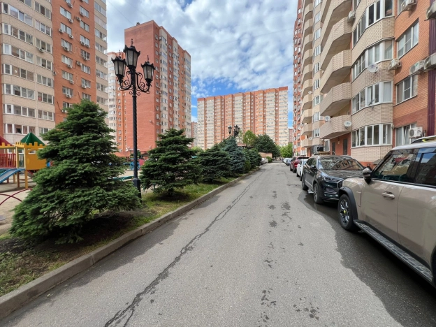 Купить коммерческую недвижимость свободного назначения в Краснодаре. Вариант № 43516, 3, площадь - квм, цена 10250000.0000 рублей