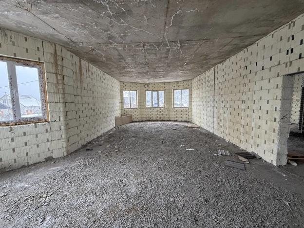 Купить дом в Микрорайоне Стройучасток, Старый Оскол в Старом Осколе. Вариант № 10674547, 10, площадь - квм, цена 4700000 рублей