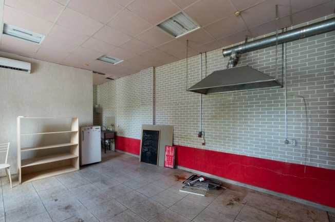 Купить коммерческую недвижимость в Тобольске. Вариант № 7020, 22, площадь -  квм, цена 90000000 рублей