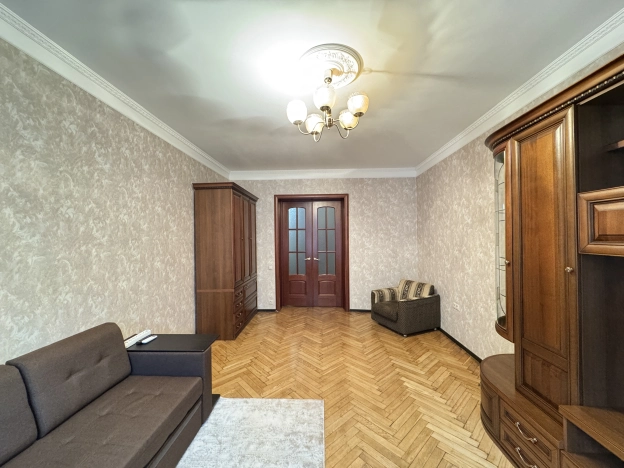 Купить квартиру в Москве. Вариант № 7592354, 9, площадь - квм, цена 44000000 рублей