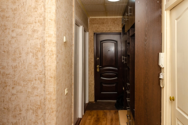 Купить трехкомнатную квартиру на улице Тесла в Новосибирской области. Вариант № 6949112, 13, площадь -  квм, цена 4190000 рублей